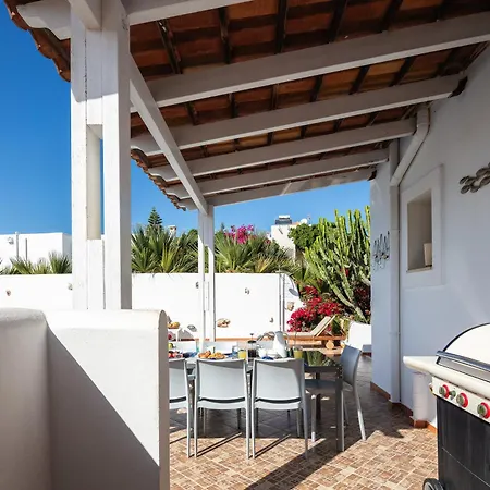 Aliki ,aegean Sea Breeze 750m From The Beach! *
