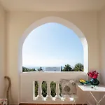 Aliki ,aegean Sea Breeze 750m From The Beach!