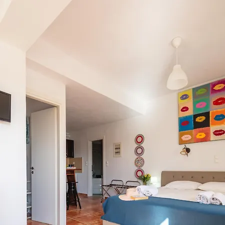 Villa Aliki ,aegean Sea Breeze 750m From The Beach! Chania (Crete)