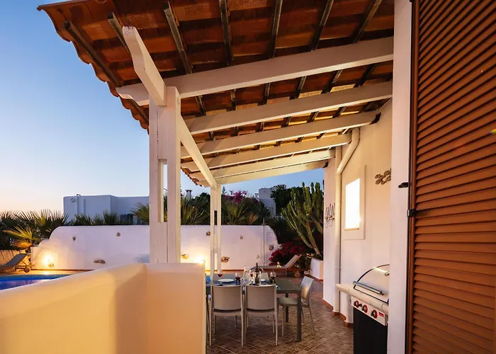 Aliki ,aegean Sea Breeze 750m From The Beach! Ханья