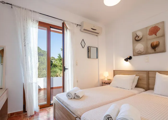 Aliki ,aegean Sea Breeze 750m From The Beach! Ханья