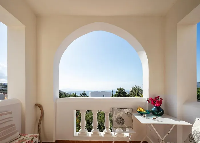 Aliki ,aegean Sea Breeze 750m From The Beach!