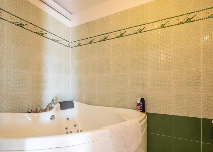 Вилла Aliki ,aegean Sea Breeze 750m From The Beach!