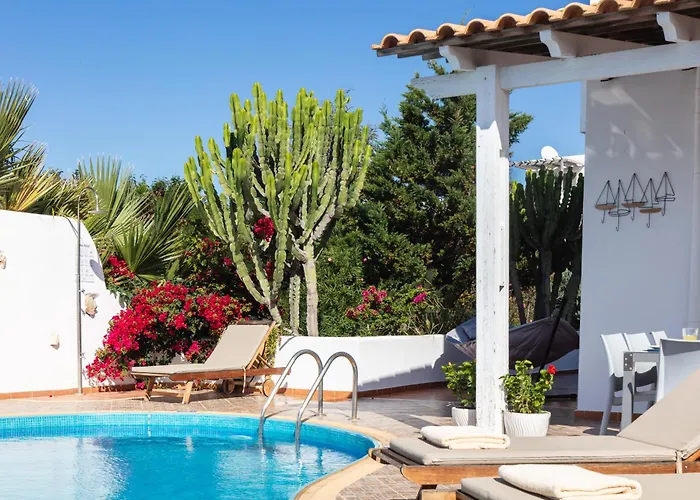 Aliki ,aegean Sea Breeze 750m From The Beach! Ханья