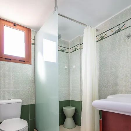 Aliki ,aegean Sea Breeze 750m From The Beach!